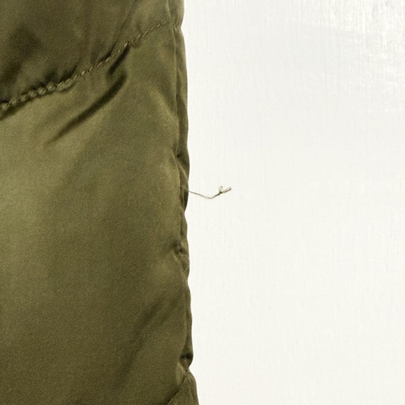 Bass Pro Shops Youth L Hooded Fleece-Lined Vest | Green Black Outdoor - Picture 9 of 16